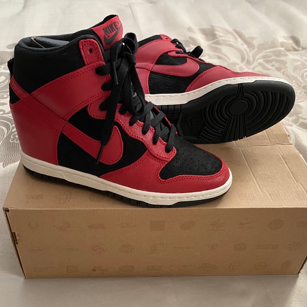 Women’s Nike dunk sky hi